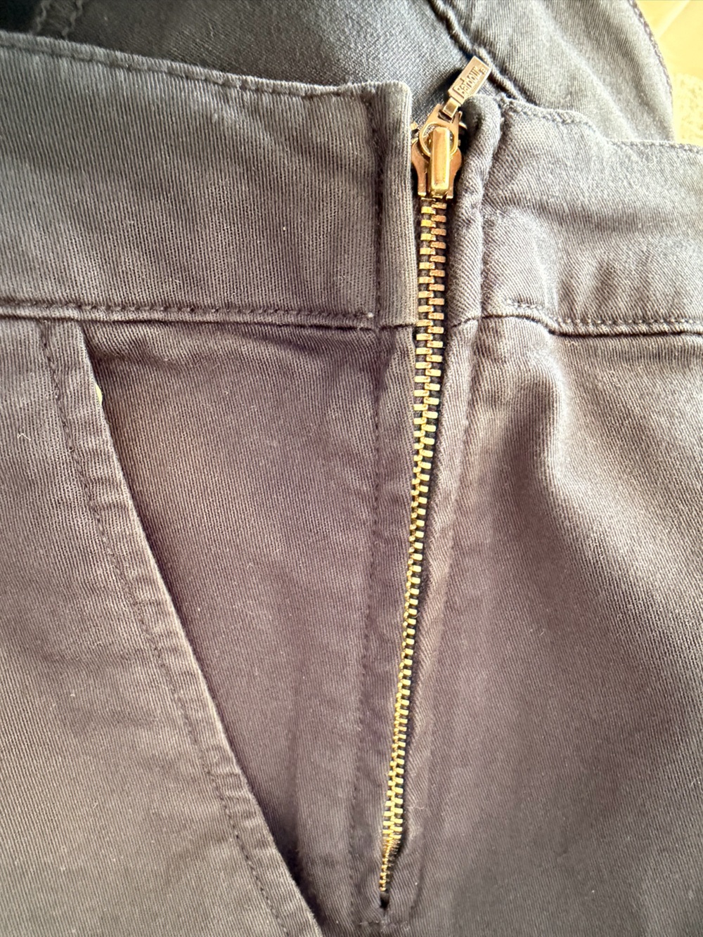 BARBOUR Navy Bowline Cuffed Cotton Shorts with Button Trim - Picture 5 of 11